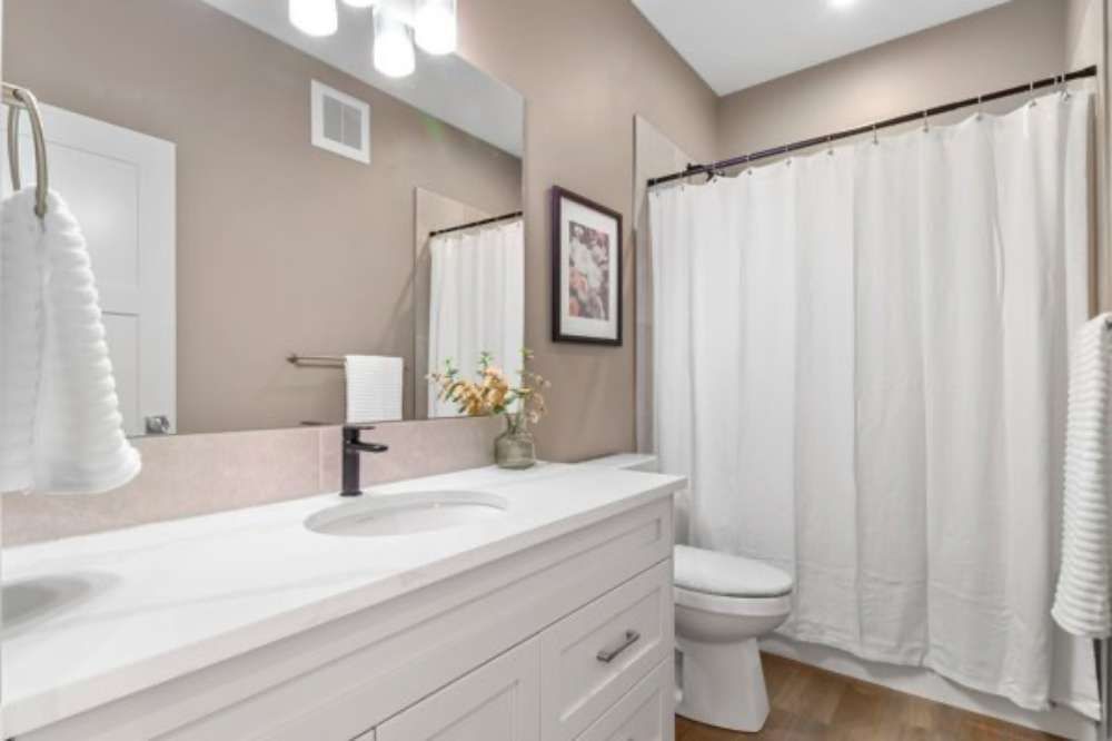 4930 Beardsley, Lacombe, AB, photo 3 of 9