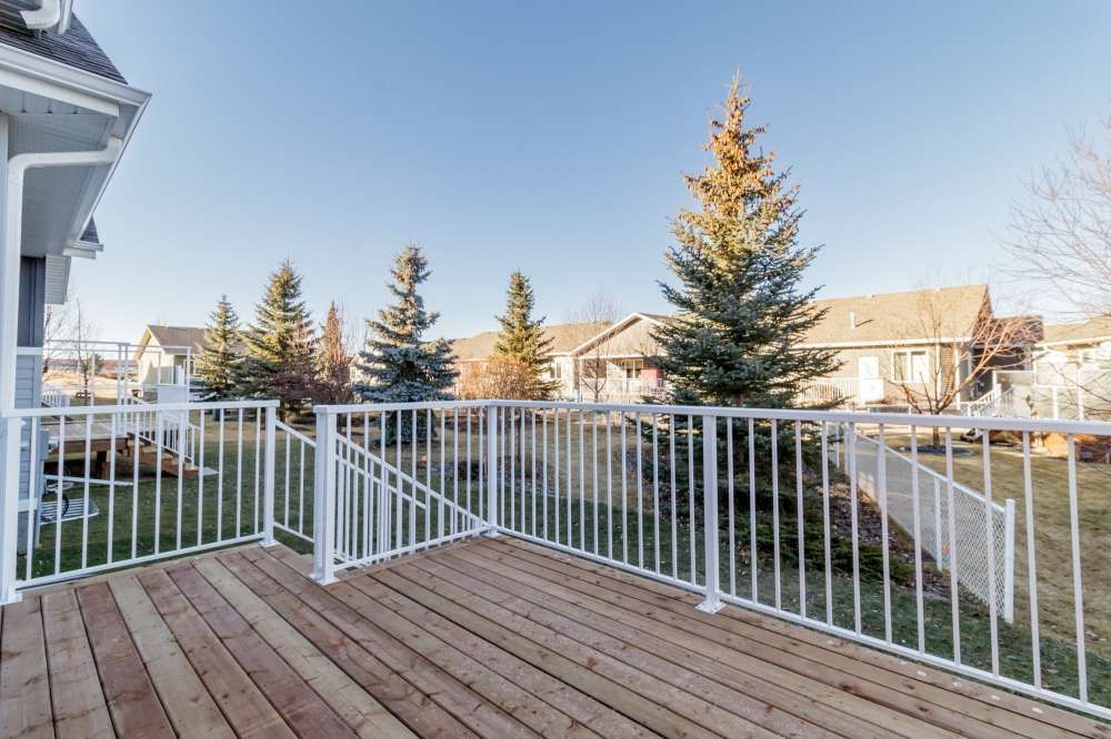 4930 Beardsley, Lacombe, AB, photo 2 of 9